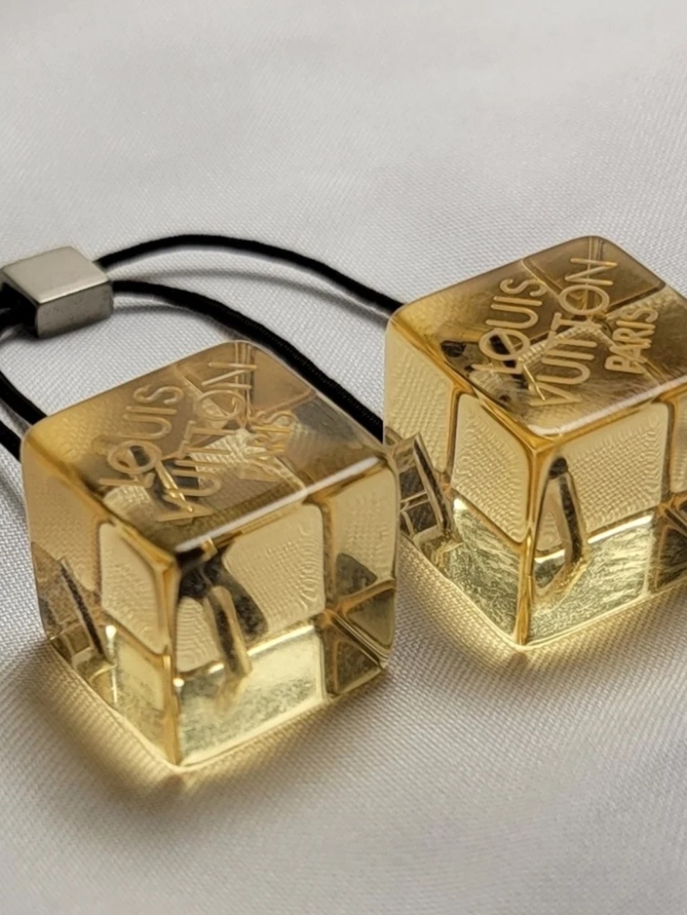 Louis Vuitton Hair Cubes or Wrist Tie - Picture 3 of 4